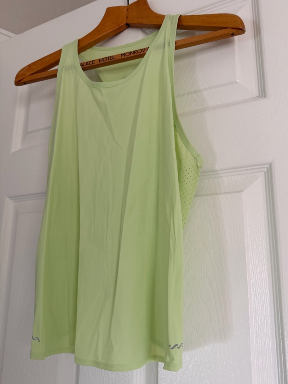 Fabletics Light Lime Performance Tank Size S - Picture 4 of 8
